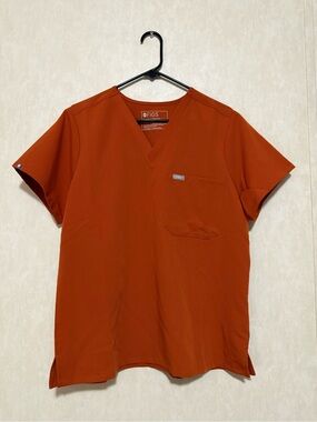 Figs dirty chai Catarina top size large